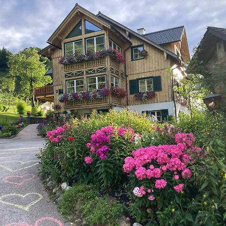 S'Rastl Direkt Mit Bergpanorama Apartment Grundlsee Ngoại thất bức ảnh