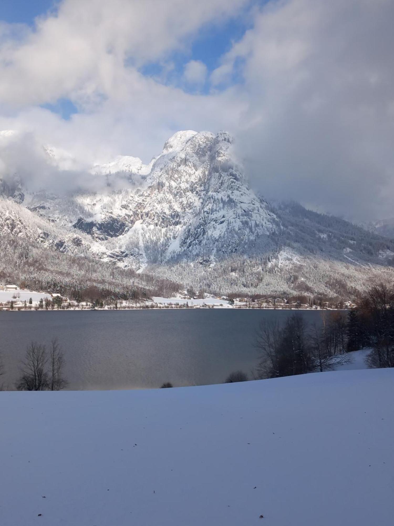 S'Rastl Direkt Mit Bergpanorama Apartment Grundlsee Ngoại thất bức ảnh