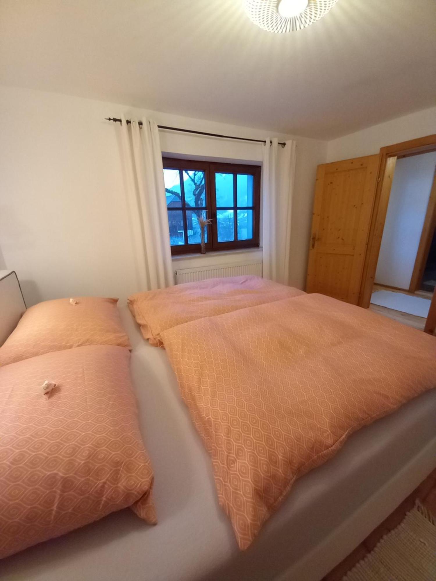 S'Rastl Direkt Mit Bergpanorama Apartment Grundlsee Ngoại thất bức ảnh